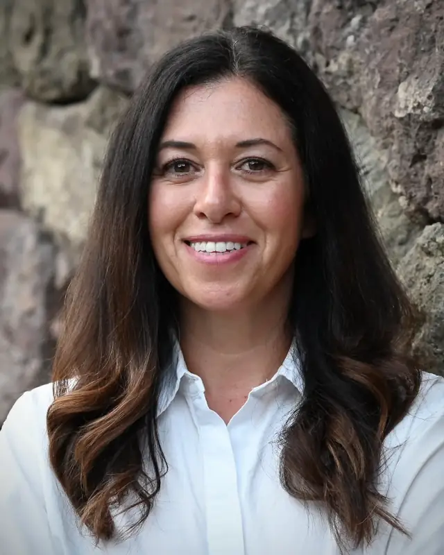Portrait of Dr. Wendy Rasmussen